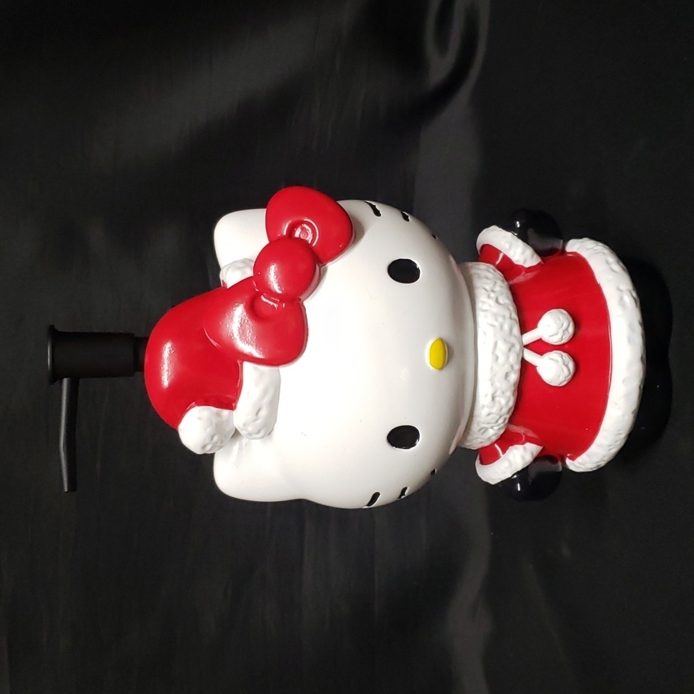 Hello Kitty NWOT Resin Lotion/Soap Pump Dispenser